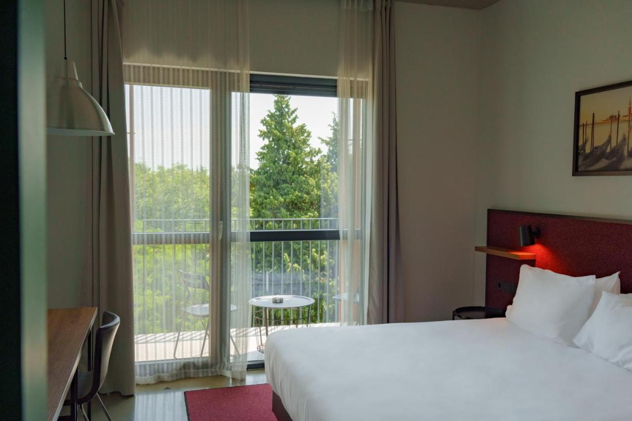 Park Hotel Tsinandali Estate מראה חיצוני תמונה